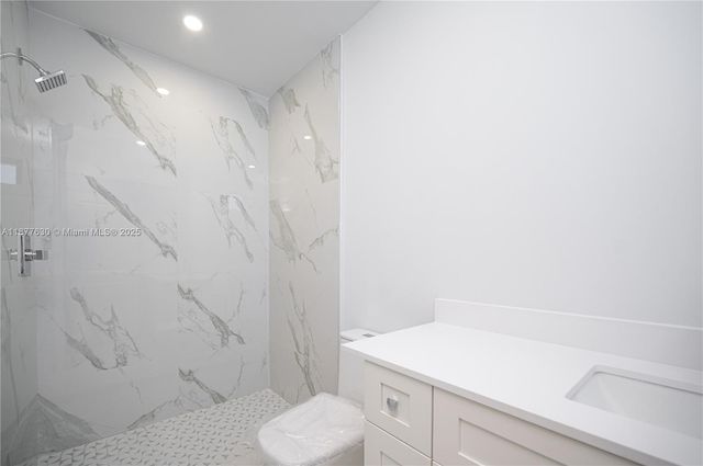 238NW 2nd St 5, Florida City, FL 33034