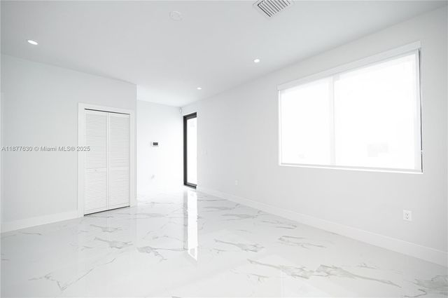 238NW 2nd St 5, Florida City, FL 33034