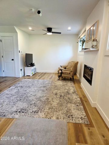 4201 W WALTANN Lane, Phoenix, AZ 85053