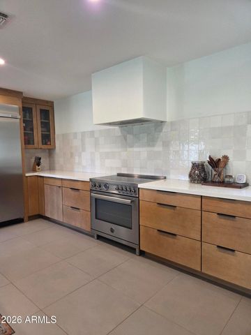 4201 W WALTANN Lane, Phoenix, AZ 85053