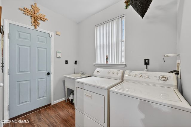 351 Wedgewood Road, Morganville, NJ 07751