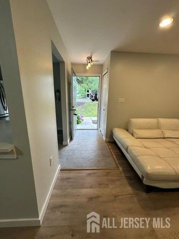 1204 Commons Drive 4, East Brunswick, NJ 08816