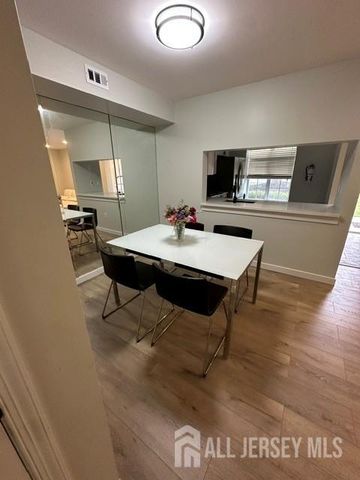1204 Commons Drive 4, East Brunswick, NJ 08816