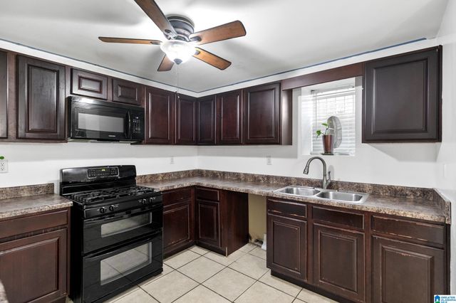 318 8TH TERRACE W, Birmingham, AL 35204