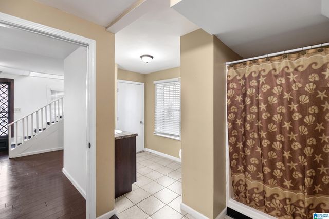 318 8TH TERRACE W, Birmingham, AL 35204