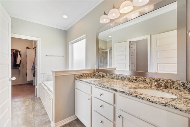 5911 S 66th Street, Cave Springs, AR 72718
