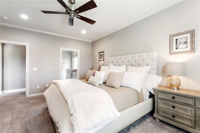 5911 S 66th Street, Cave Springs, AR 72718