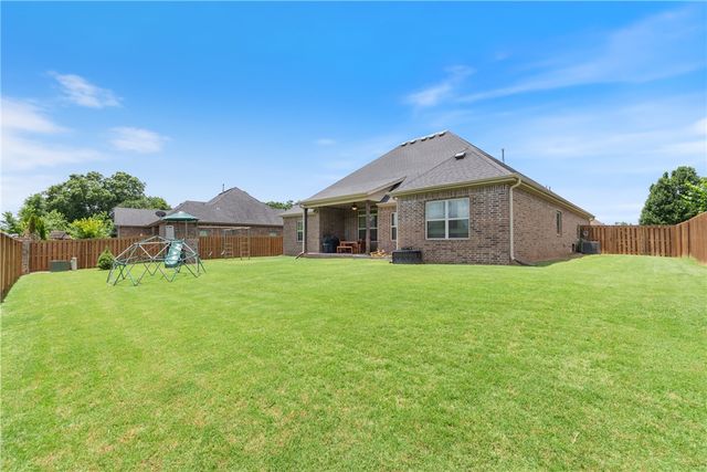 5911 S 66th Street, Cave Springs, AR 72718