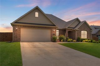 5911 S 66th Street, Cave Springs, AR 72718
