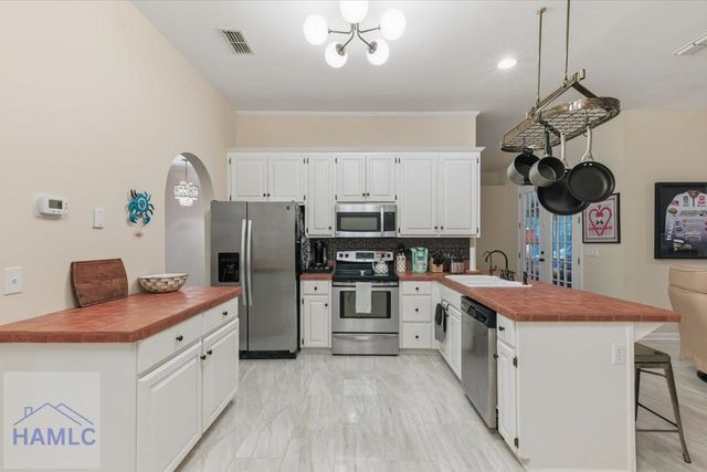 195 Brittany Court, Richmond Hill, GA 31324