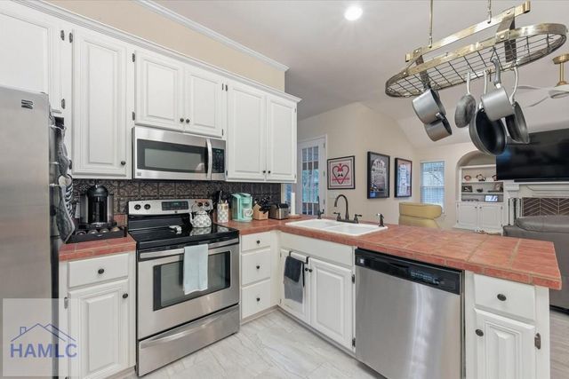 195 Brittany Court, Richmond Hill, GA 31324