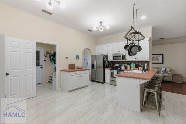 195 Brittany Court, Richmond Hill, GA 31324