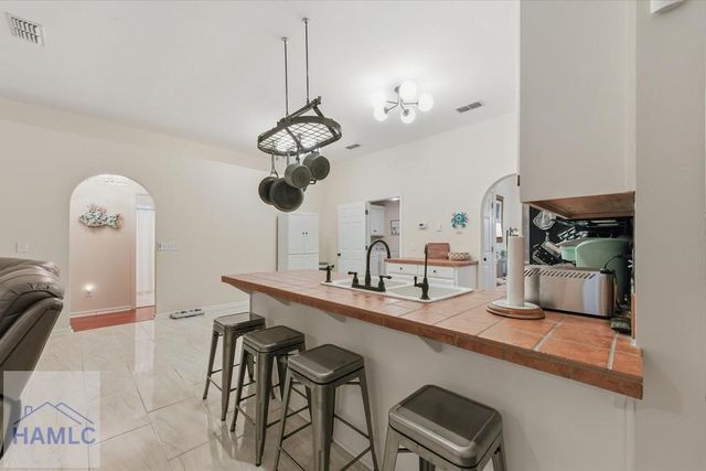 195 Brittany Court, Richmond Hill, GA 31324