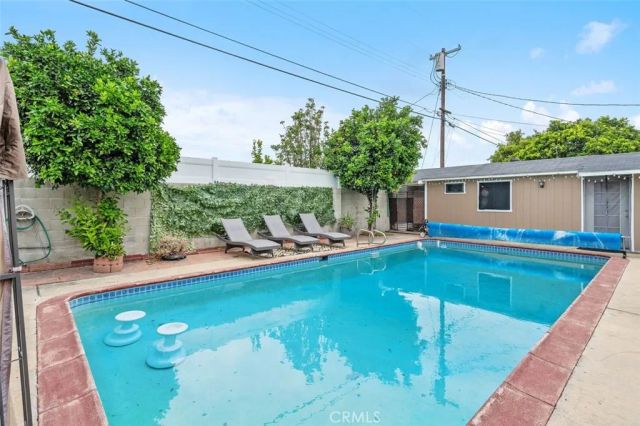 8018 Matilija, Panorama City, CA 91402