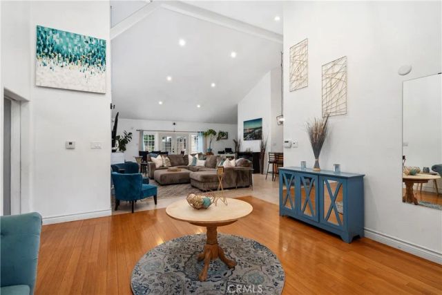 8018 Matilija, Panorama City, CA 91402