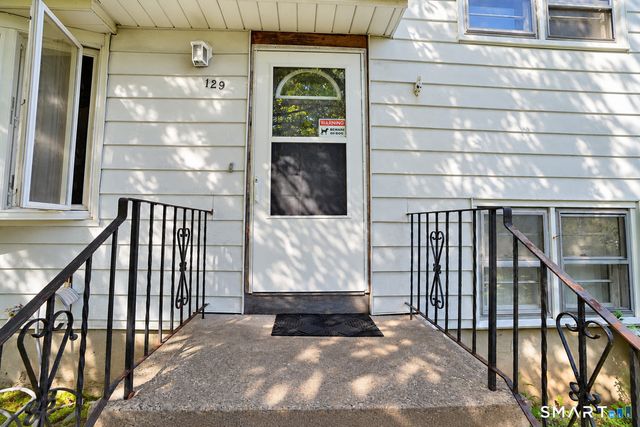 129 Mueller Drive, Hamden, CT 06514