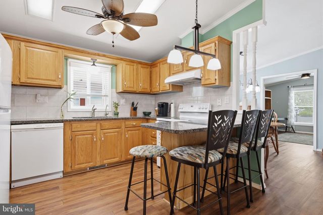 246 THRUSH CIR, New Hope, PA 18938