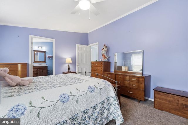 246 THRUSH CIR, New Hope, PA 18938