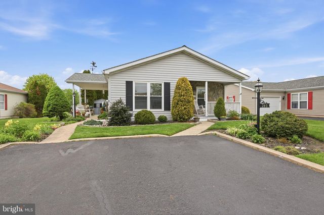 246 THRUSH CIR, New Hope, PA 18938