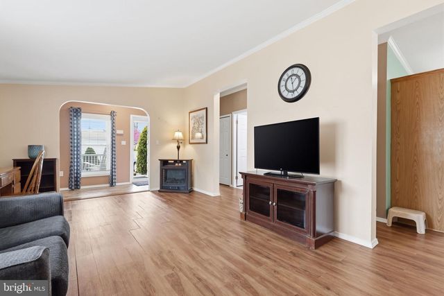 246 THRUSH CIR, New Hope, PA 18938