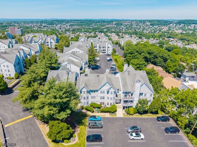 15 Boulder Run Rd 15, Paterson City, NJ 07501