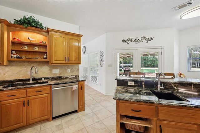 11780 N State Hwy 62, Buna, TX 77612