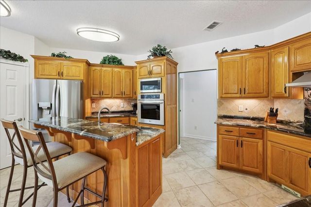 11780 N State Hwy 62, Buna, TX 77612