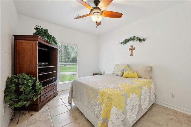 11780 N State Hwy 62, Buna, TX 77612