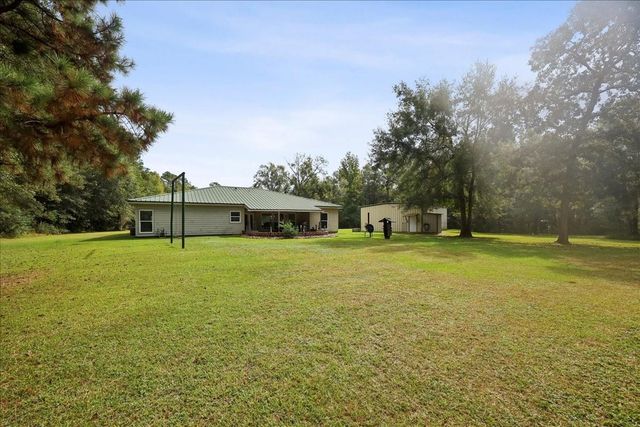 11780 N State Hwy 62, Buna, TX 77612