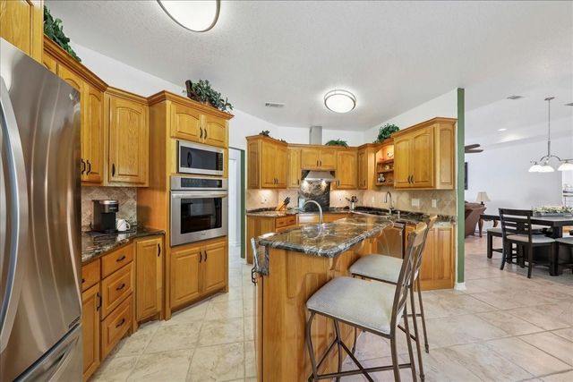 11780 N State Hwy 62, Buna, TX 77612