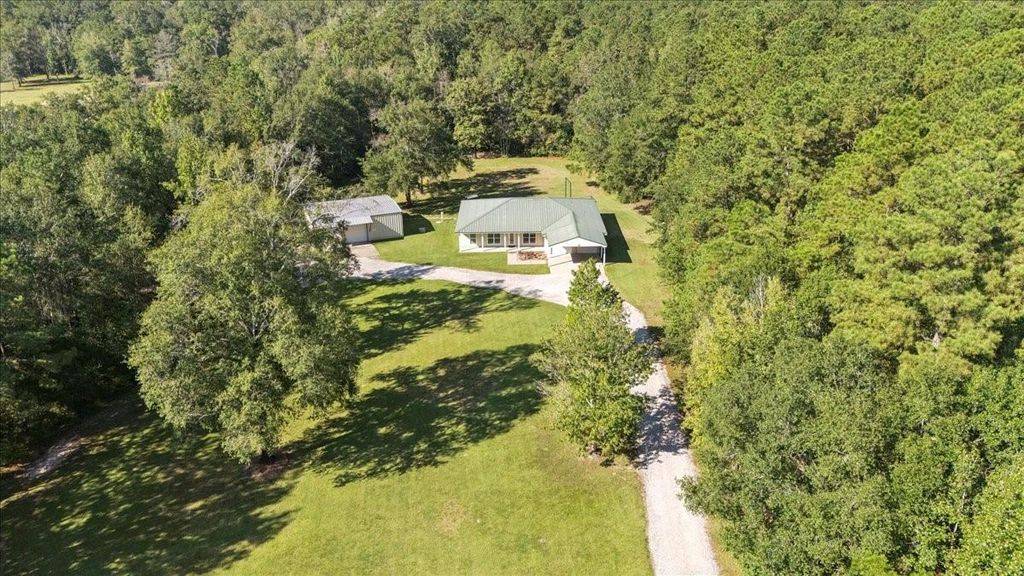 11780 N State Hwy 62, Buna, TX 77612