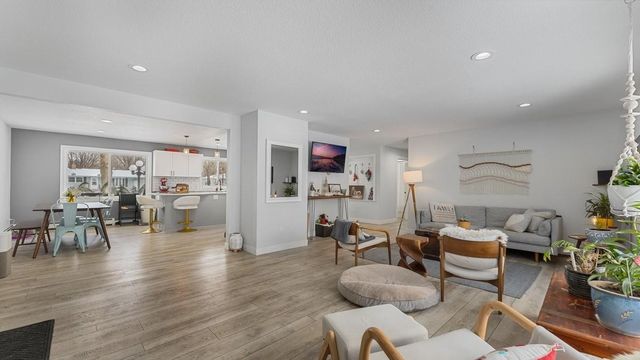 730 Lee Avenue SE, Cokato, MN 55321