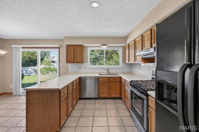 918 Blake Court, St Peters, MO 63376