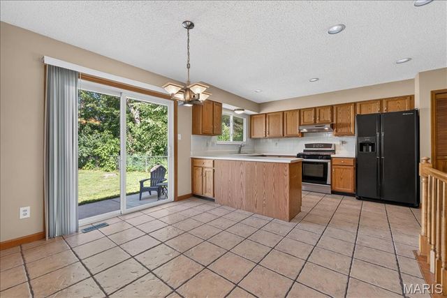 918 Blake Court, St Peters, MO 63376