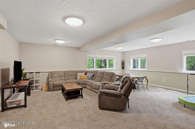 8880 E Lexington Street, Palmer, AK 99645