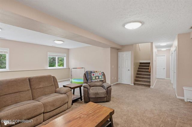 8880 E Lexington Street, Palmer, AK 99645