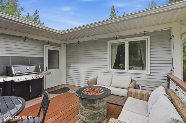 8880 E Lexington Street, Palmer, AK 99645