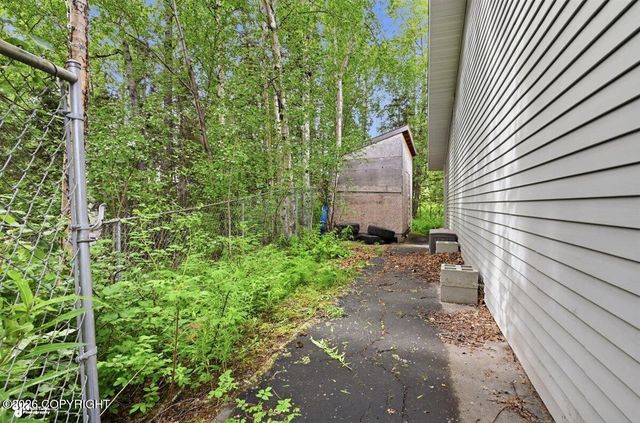8880 E Lexington Street, Palmer, AK 99645