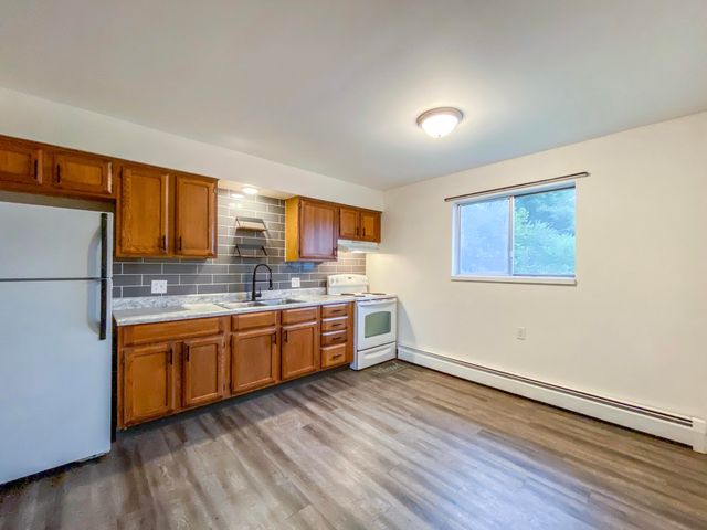 168 Valley Vista Drive Se, Lowell City, MI 49331