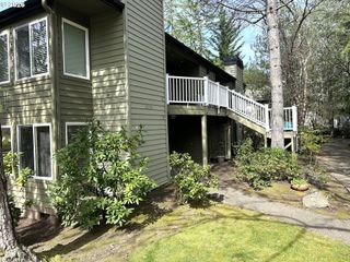 5059 FOOTHILLS Dr D (112), Lake Oswego, OR 97034