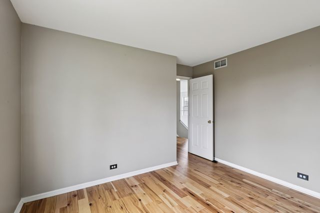 257 Indian Ridge Lane SE, Lake Villa, IL 60046