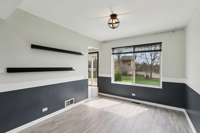 257 Indian Ridge Lane SE, Lake Villa, IL 60046