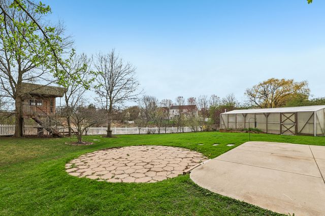 257 Indian Ridge Lane SE, Lake Villa, IL 60046