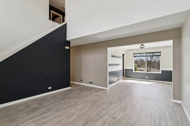 257 Indian Ridge Lane SE, Lake Villa, IL 60046