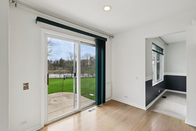 257 Indian Ridge Lane SE, Lake Villa, IL 60046