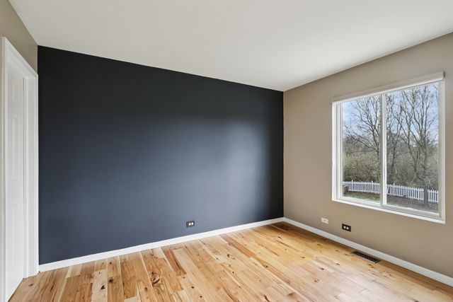 257 Indian Ridge Lane SE, Lake Villa, IL 60046