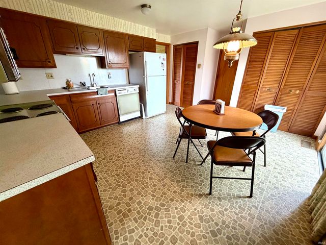 2811 E 100 South Road, Kokomo, IN 46902