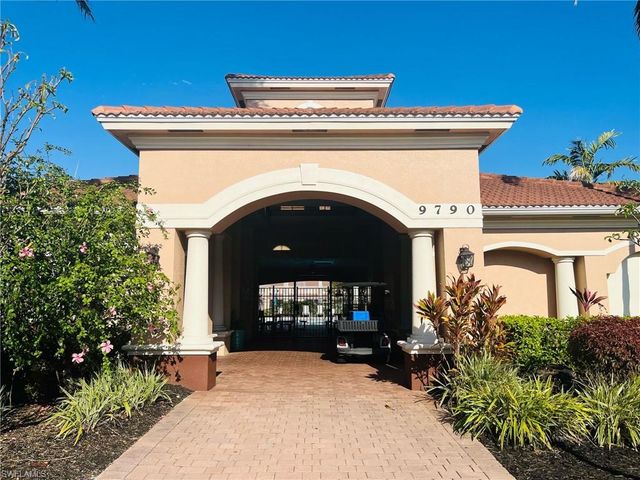 9620 Roundstone CIR, Fort Myers, FL 33967