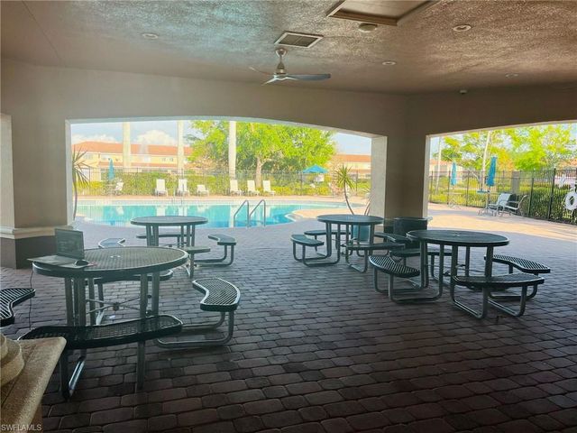 9620 Roundstone CIR, Fort Myers, FL 33967