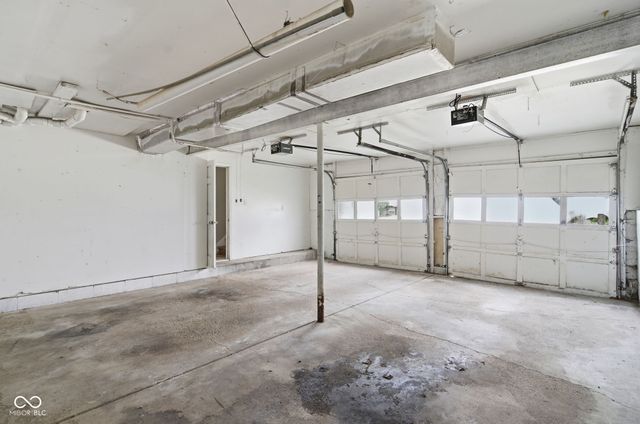 8041 E 34th Street, Indianapolis, IN 46226